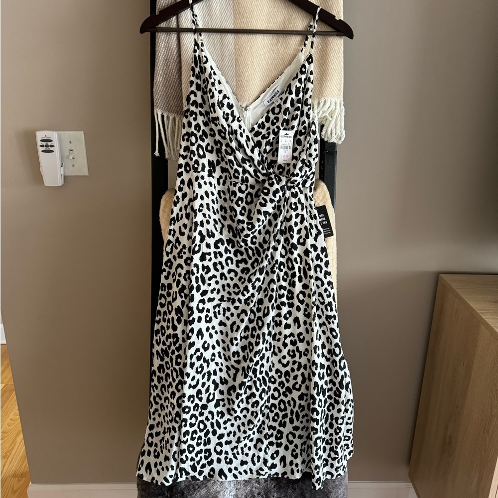 Express Leopard Print Midi-Dress